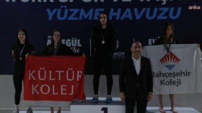 Bakırköy Belediyesi tarafından düzenlenen “Egemenlik Turnuvası”, ilçedeki okullardan öğrencilerin yoğun