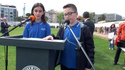 Balıkesir'in Burhaniye ilçesinde 23 Nisan Ulusal Egemenlik ve Çocuk Bayramı