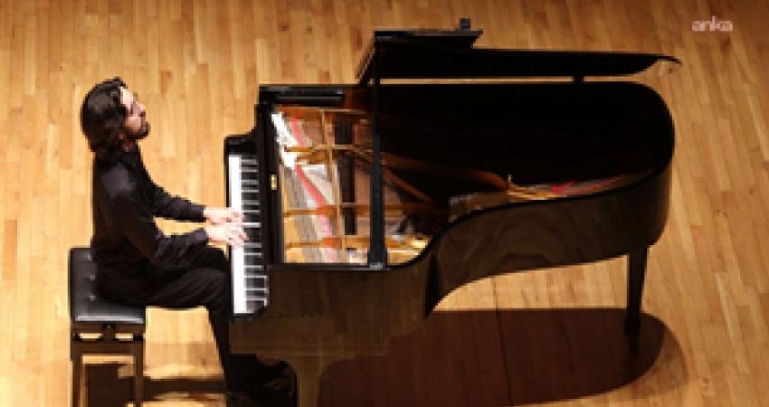 18 yaşındaki genç virtüöz Eren Düzenli, 6. Uluslararası Barok Müzik