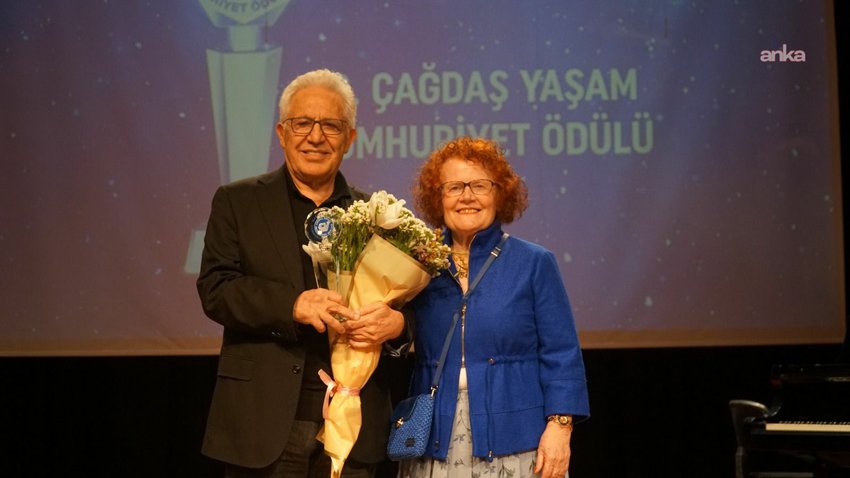 Çağdaş Yaşamı Destekleme Derneği tarafından her yıl 10 Nisan Laiklik