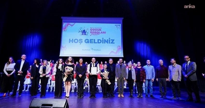 Beylikdüzü Belediyesi tarafından bu yıl ilki düzenlenen "Beylikdüzü Çocuk Koroları