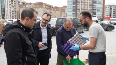 Beylikdüzü Belediyesi’nin hayata geçirdiği "Kart B" projesiyle geri dönüştürülebilir atıklarını