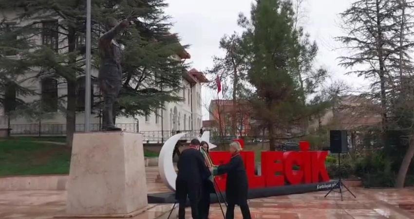 Bilecik Baro Başkanı Kahraman: Savunma Susturulursa Adalet Nefessiz Kalır Bilecik’te 5 Nisan Avukatlar Günü dolayısıyla tören düzenlendi. Bilecik Baro