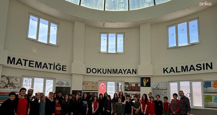 Bilecik Belediyesi Bien Seramik Bilgi Evi’nde yer alan Matematik Müzesi,