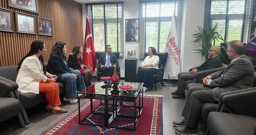 Bornova Belediyesi ile İzmir Depremi’nde yaşamını yitiren ikiz kardeşlerin adını