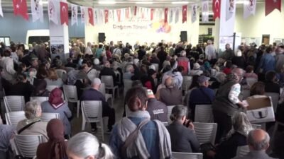 Bornova Belediyesi, Ekolojik Kent Yerel Tohum Merkezi’nde vatandaşlara 220 bin