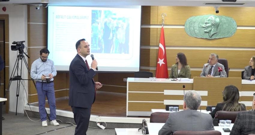 Bornova Belediyesi’nin 2025 Yılı Faaliyet Raporu kabul edildi Bornova Belediyesi’nin 2025 Yılı Faaliyet Raporu, belediye meclisinde oy çokluğuyla