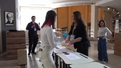 Bornova Belediyesi’nin ev sahipliğinde “Eğitimde Doğru Başlangıç Çalıştayı” düzenlendi. Çalıştayda,