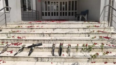 Bundan bir süre önce Fatma Nur öğretmenin bir öğrencisinin saldırısına