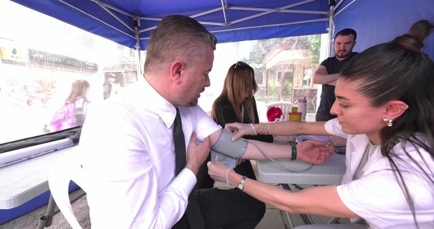 Buca Belediyesi’nin “Köşe Bucak Sağlık" sloganıyla başlattığı ücretsiz sağlık taramaları