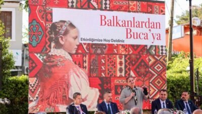 Buca Belediyesi’nin ev sahipliğinde tarihi Pembe Köşk’te düzenlenen “Balkanlardan Buca’ya”