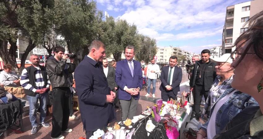 Buca’da Kadın Emeği Pazarı kuruldu Buca’da üretimin kalbi bu kez kadınlar için attı. Buca Belediyesi