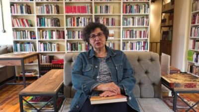 Buca’ya yerleşen İspanyol Luisa Carneiro Garcia, tesadüfen kapısından içeri girdiği Buca