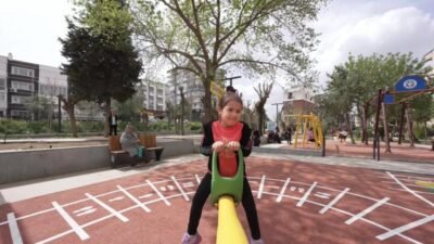 Buca Belediye Başkanı Görkem Duman’ın çocuklara güvenli oyun alanları sunmak