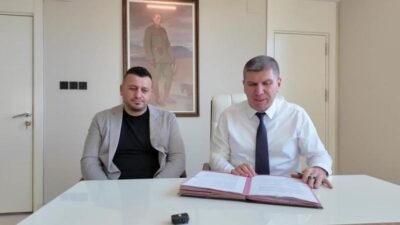 Burdur Belediye Başkanı Ali Orkun Ercengiz ile iş insanı Ömer