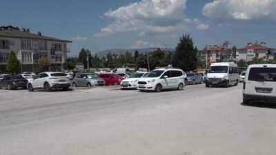 Burdur’da 2 çocuk annesi Özge Bedir Çetin’in (35) bıçaklanarak öldürülmesine