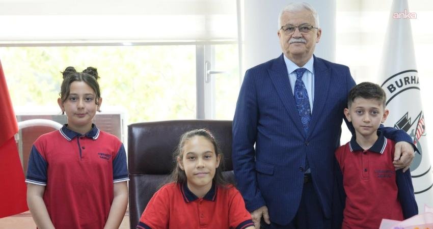 Burhaniye Belediye Başkanı Ali Kemal Deveciler, 23 Nisan Ulusal Egemenlik ve