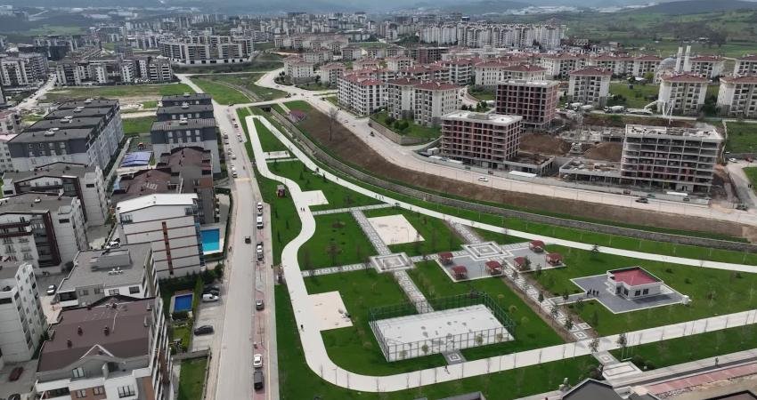 Bursa Büyükşehir Belediyesi’nin Nilüfer ilçesine kazandırdığı Balkan Bölge Parkı açılışa