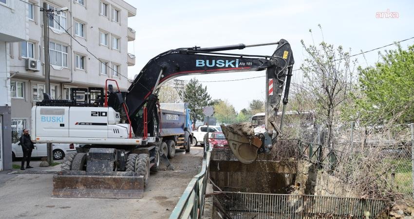 Bursa’nın derelerinde temizlik seferberliği Bursa Büyükşehir Belediyesi BUSKİ Genel Müdürlüğü ekipleri, yağışların neden olabileceği