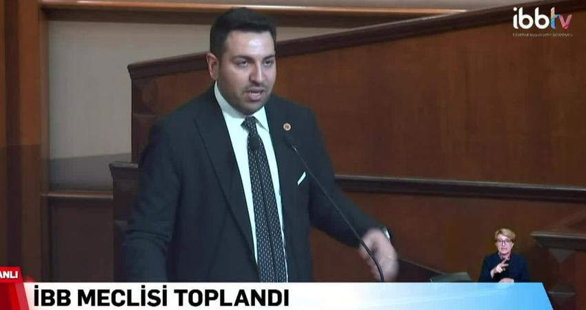 Büyükçekmece Belediye Başkan Yardımcısı Rıza Can Özdemir: “Eğer biz bize yaşatılanların binde birini bile yaşatırsak Allah bize o iktidarı nasip etmesin” CHP'li belediyelere yönelik operasyonlar kapsamında tutuklanan ve 30 Ekim 2025'te
