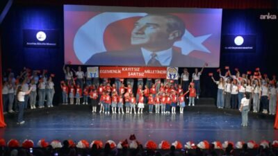 Büyükçekmece’de 23 Nisan Ulusal Egemenlik ve Çocuk Bayramı, çocukların sahne