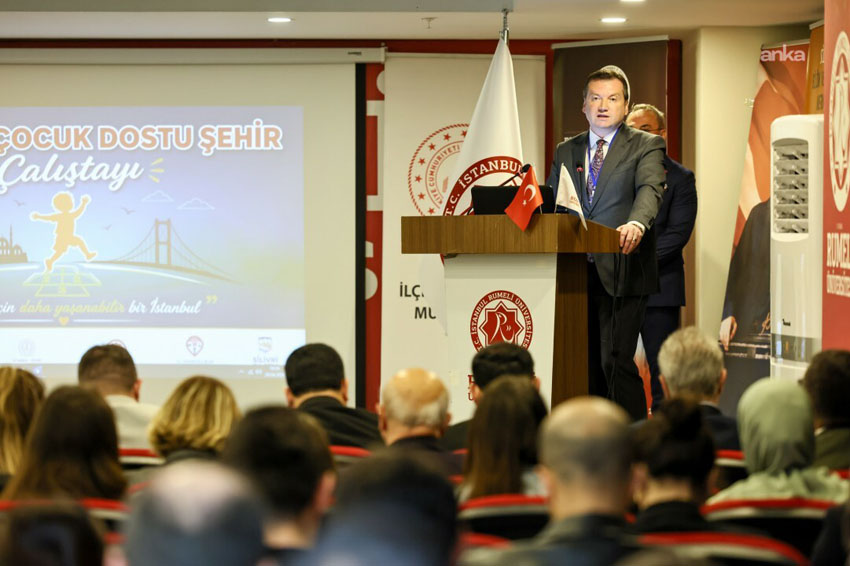 Silivri Belediye Başkanı Balcıoğlu: “Hedefimiz; çocukların sporla, sanatla, bilimle, dayanışmayla ve güvenle büyüdüğü bir ilçe oluşturmak” Silivri Belediye Başkanı Bora Balcıoğlu, Silivri Kaymakamlığı tarafından düzenlenen İstanbul