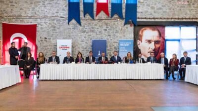 CHP Genel Başkanı Özgür Özel, "Hiçbir Roman çocuğun hayata kapatamayacağı