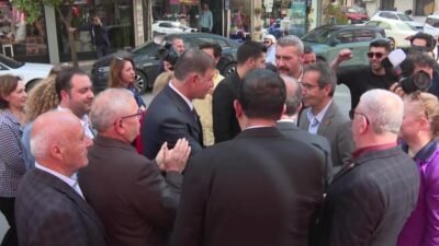 İzmir Büyükşehir Belediye Başkanı Cemil Tugay, Vakıflar Genel Müdürlüğü tarafından