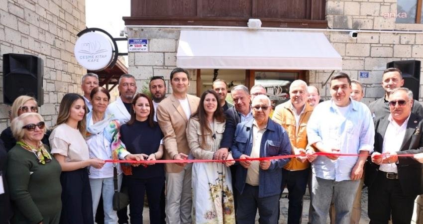 Çeşme Belediyesi iştiraki Alataş tarafından hayata geçirilen Çeşme Kitap Kafe,