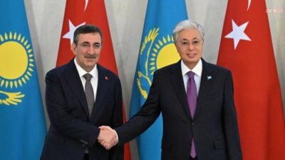 Cumhurbaşkanı Yardımcısı Cevdet Yılmaz, Kazakistan Cumhurbaşkanı Kasım Cömert Tokayev ile