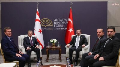 Cumhurbaşkanı Yardımcısı Cevdet Yılmaz, Antalya'da KKTC Başbakanı Ünal Üstel ile