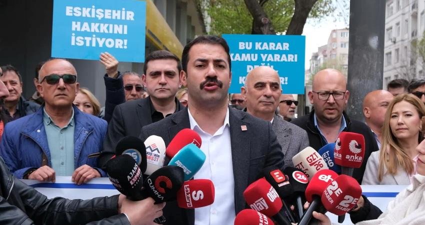 CHP Eskişehir İl Başkanı Talat Yalaz, Eskişehir PTT Başmüdürlüğü'nün kapatılması