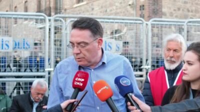 İzmir Büyükşehir Belediyesi'nin Meslek Fabrikası binasının tahliye girişimine karşı başlattığı