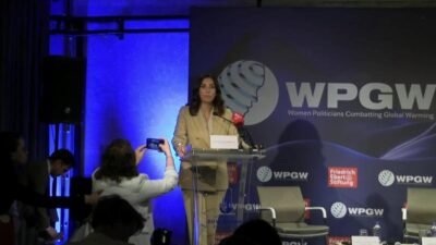 CHP Genel Başkan Yardımcısı Evrim Rızvanoğlu, Küresel Isınmayla Mücadele Eden