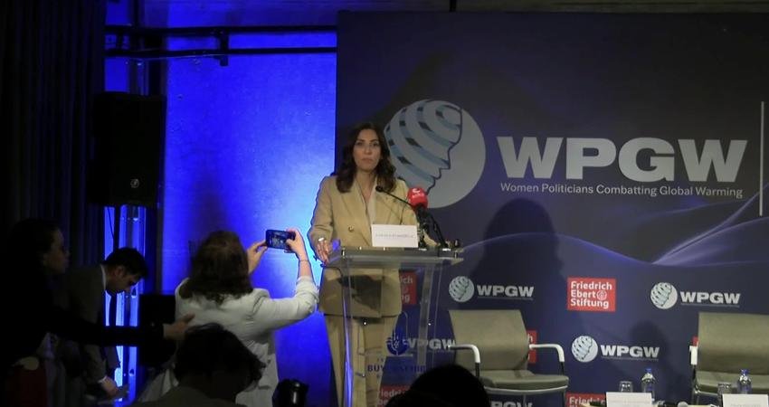 CHP Genel Başkan Yardımcısı Evrim Rızvanoğlu: Mesele yalnızca krizlere tepki vermek değil, krizleri öngörmek ve onları başlamadan dönüştürmek CHP Genel Başkan Yardımcısı Evrim Rızvanoğlu, Küresel Isınmayla Mücadele Eden