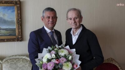 CHP Genel Başkanı Özgür Özel, eski CHP Genel Başkanvekili Mehmet
