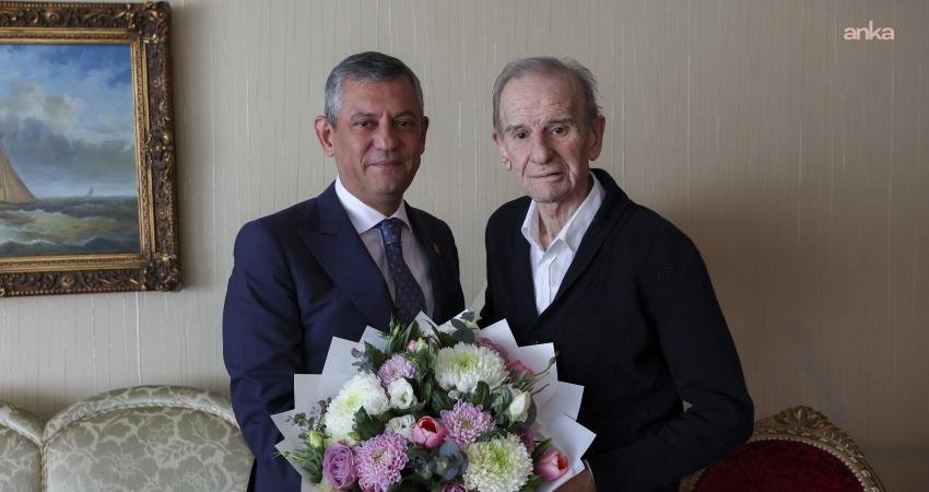CHP Genel Başkanı Özgür Özel, Mehmet Cevdet Selvi’yi ziyaret etti CHP Genel Başkanı Özgür Özel, eski CHP Genel Başkanvekili Mehmet
