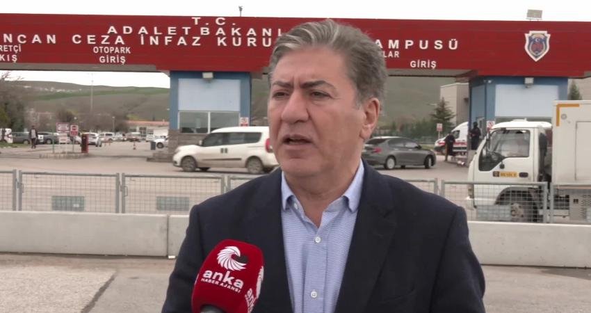 Sincan Cezaevi'nde tutuklu bulunan Bolu Belediye Başkanı Tanju Özcan ve