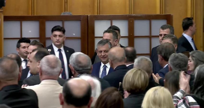 CHP Genel Başkanı Özgür Özel, yapılacak ilk seçimleri beklediklerini belirterek,