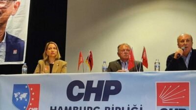 Muharrem İnce, Hamburg’da düzenlenen panelde Türkiye’de demokrasi, ekonomi ve hukuk
