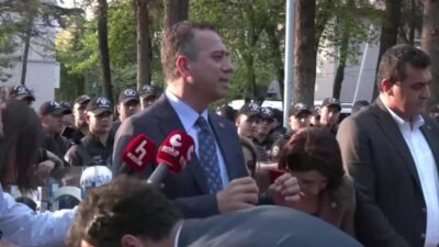 Doruk Madencilik işçilerinin Ankara’da sürdürdüğü açlık grevine destek veren CHP