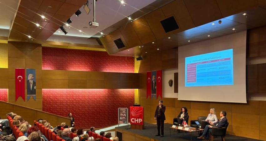 CHP İstanbul İl Başkanlığı Eğitim Politikaları Komisyonu tarafından düzenlenen “Çocuklar