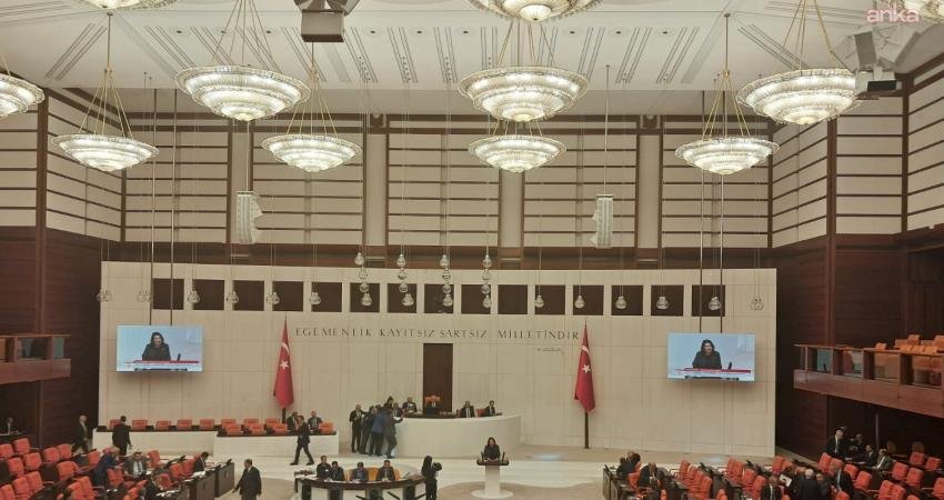 CHP Kayseri Milletvekili Aşkın Genç, TBMM Genel Kurulu’nda, Türkiye’nin yılın