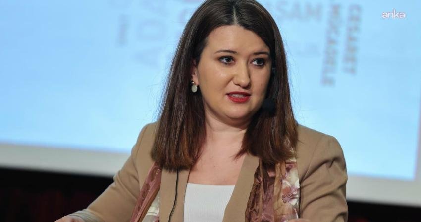 CHP’li Gökçen’den iddianamesiz tutukluluk tepkisi CHP Genel Başkan Yardımcısı Gökçe Gökçen, tutuklanan belediye başkanları ve