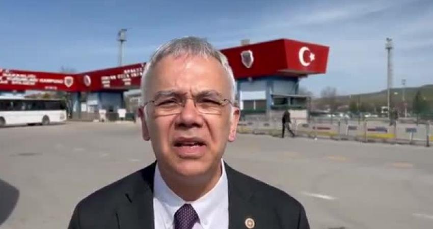 CHP’li Pala tutuklu gazeteci İsmail Arı’yı ziyaret etti: “İsmail Arı’nın sağlığı gayet yerinde” CHP Sağlık Politika Kurulu Başkanı ve Bursa Milletvekili Kayıhan Pala,