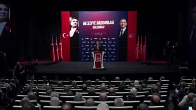 CHP'nin Cumhurbaşkanı adayı ve İstanbul Büyükşehir Belediye Başkanı Ekrem İmamoğlu,