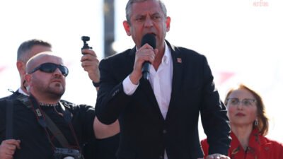 CHP Genel Başkanı Özgür Özel, Cumhurbaşkanı Recep Tayyip Erdoğan'ın ana