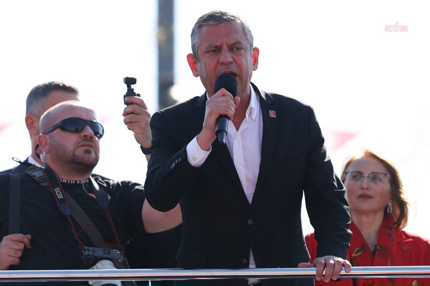 CHP Genel Başkanı Özgür Özel, Cumhurbaşkanı Recep Tayyip Erdoğan'ın ana