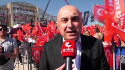 CHP Parti Meclisi (PM) Üyesi Engin Özkoç, partisinin Sakarya'daki "Millet