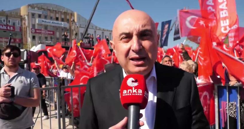 CHP Parti Meclisi (PM) Üyesi Engin Özkoç, partisinin Sakarya'daki "Millet